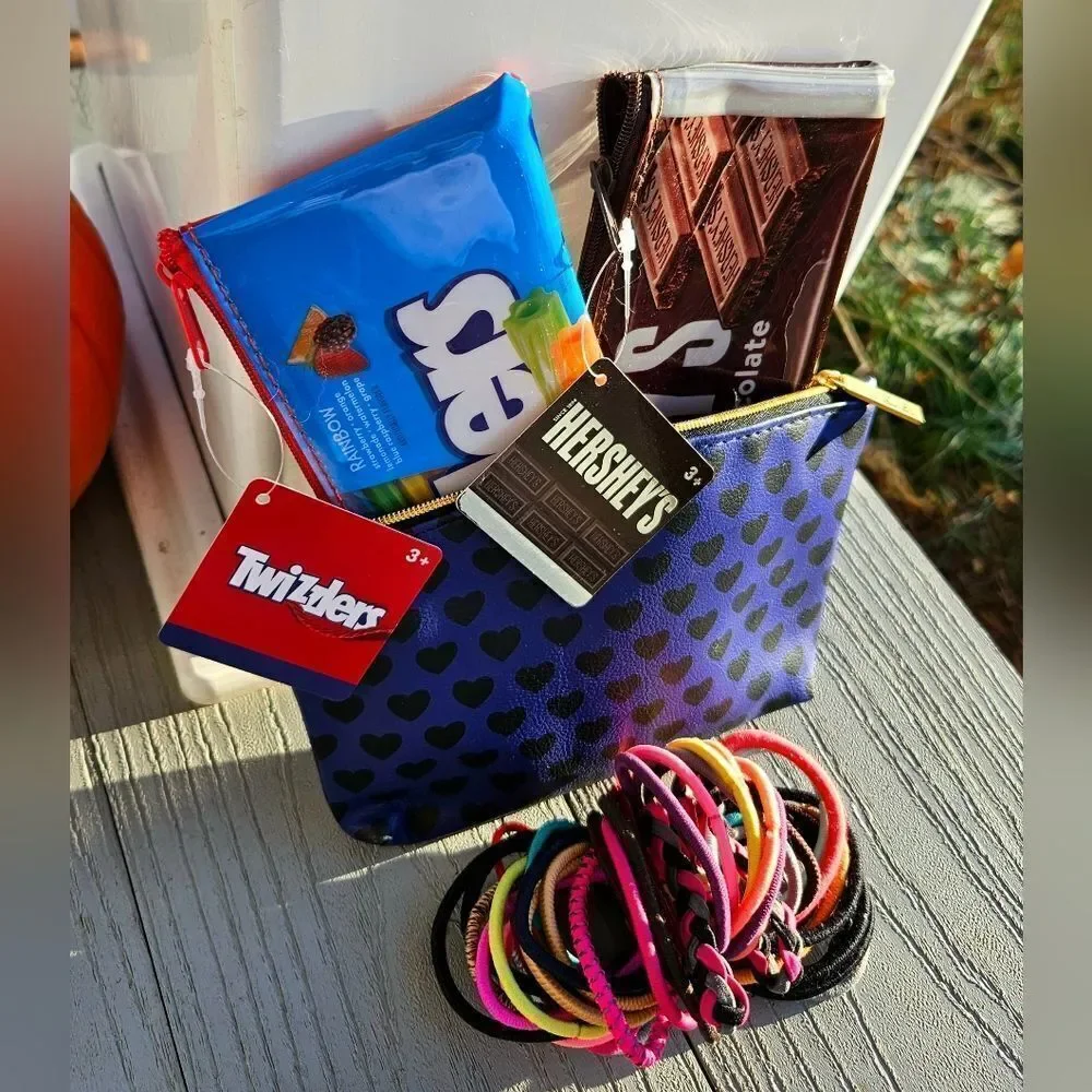 Cosmetic bag & hair tie accessories TWIZZLER HERSHEY'S